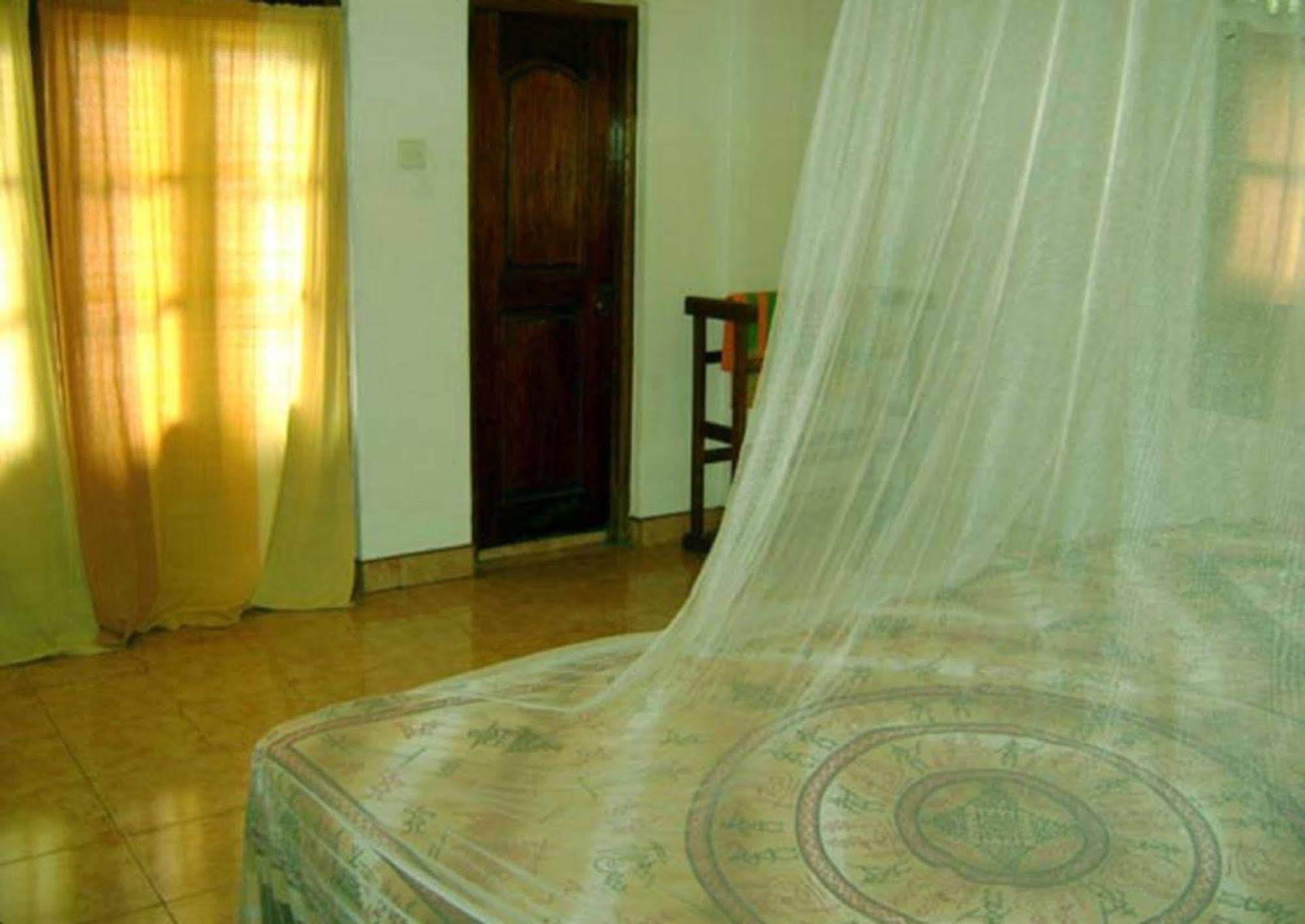 Palm Garden Home Stay Deiyannewela Luaran gambar