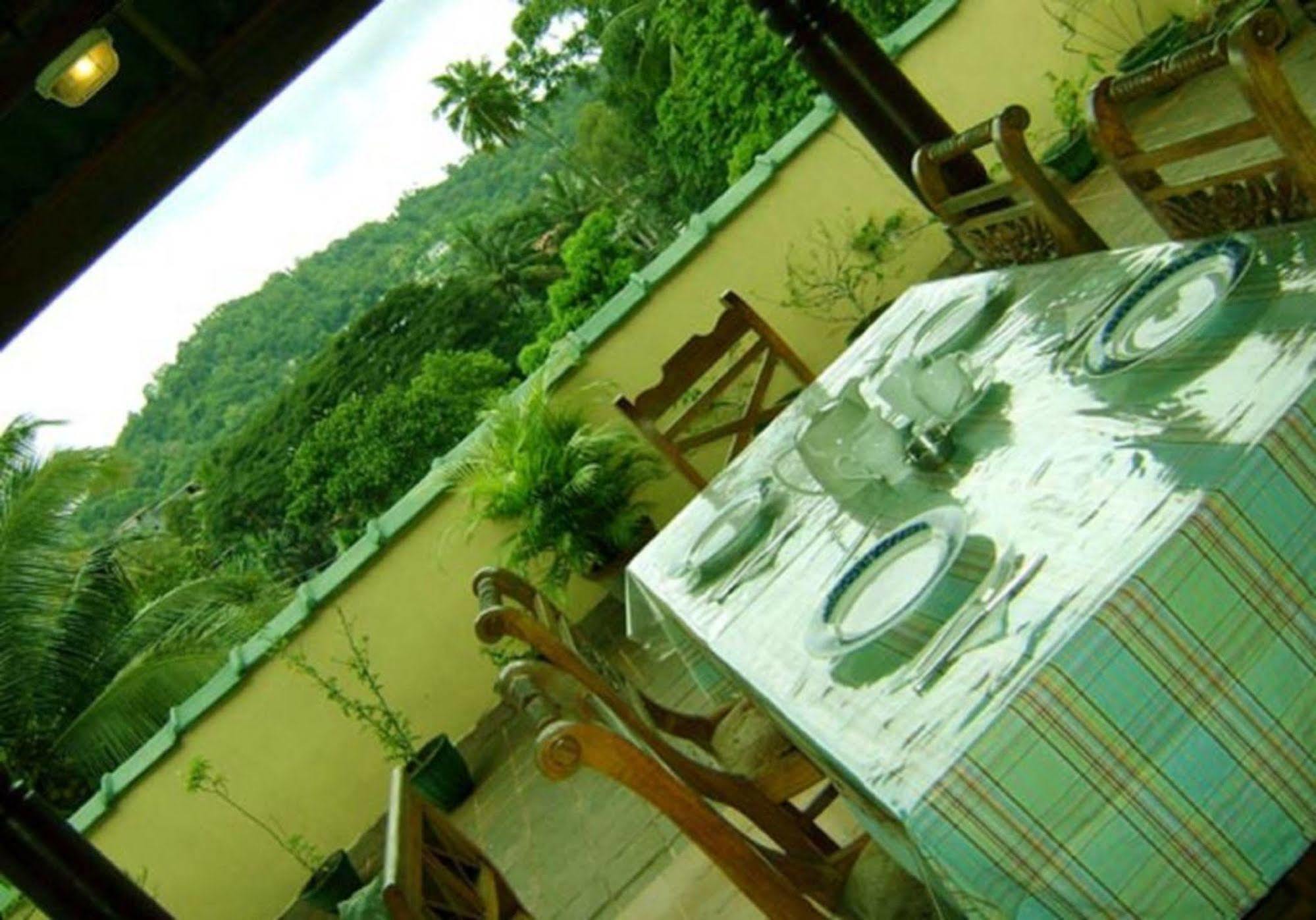 Palm Garden Home Stay Deiyannewela Luaran gambar